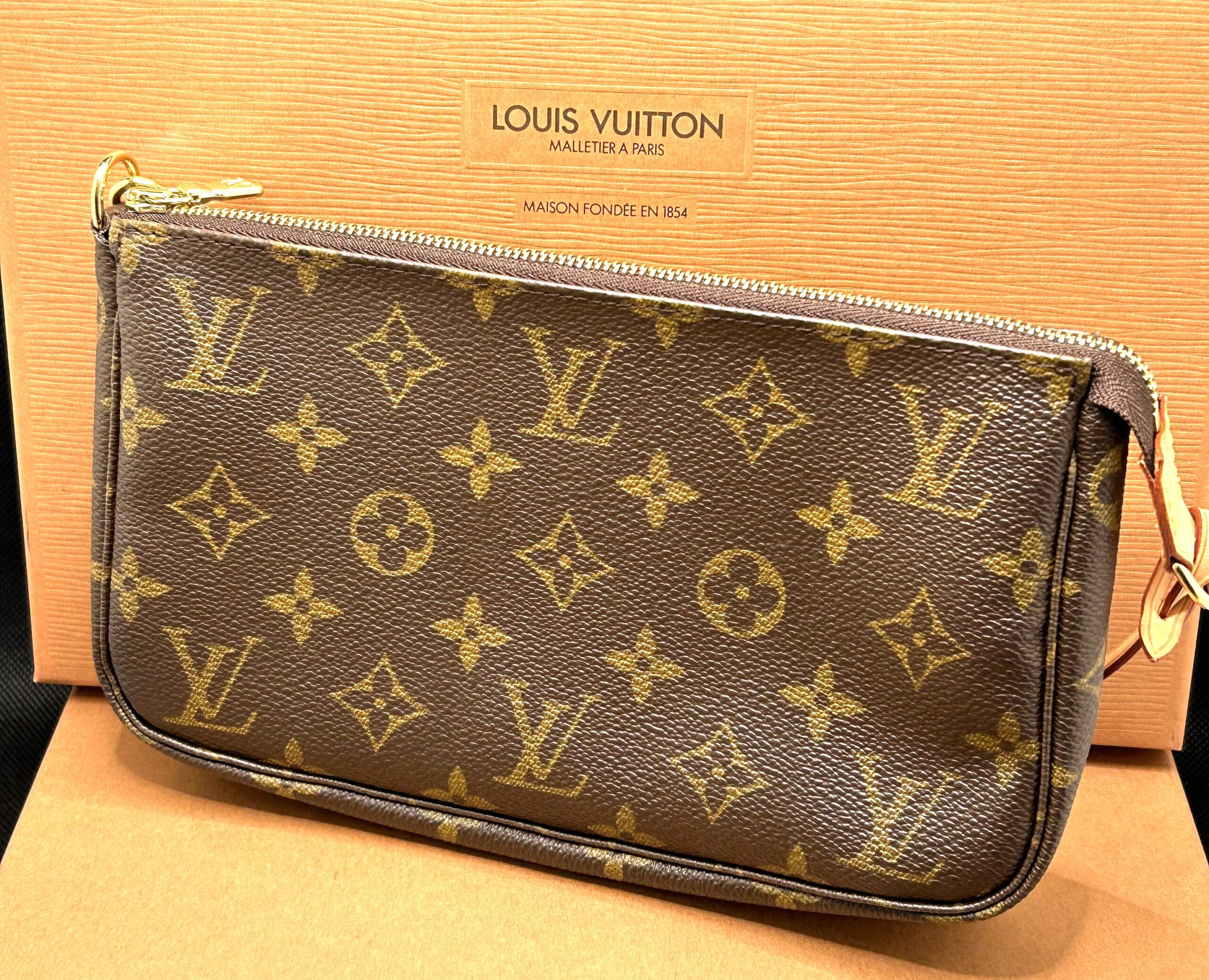 LV ポシェットアクセソワール モノグラム