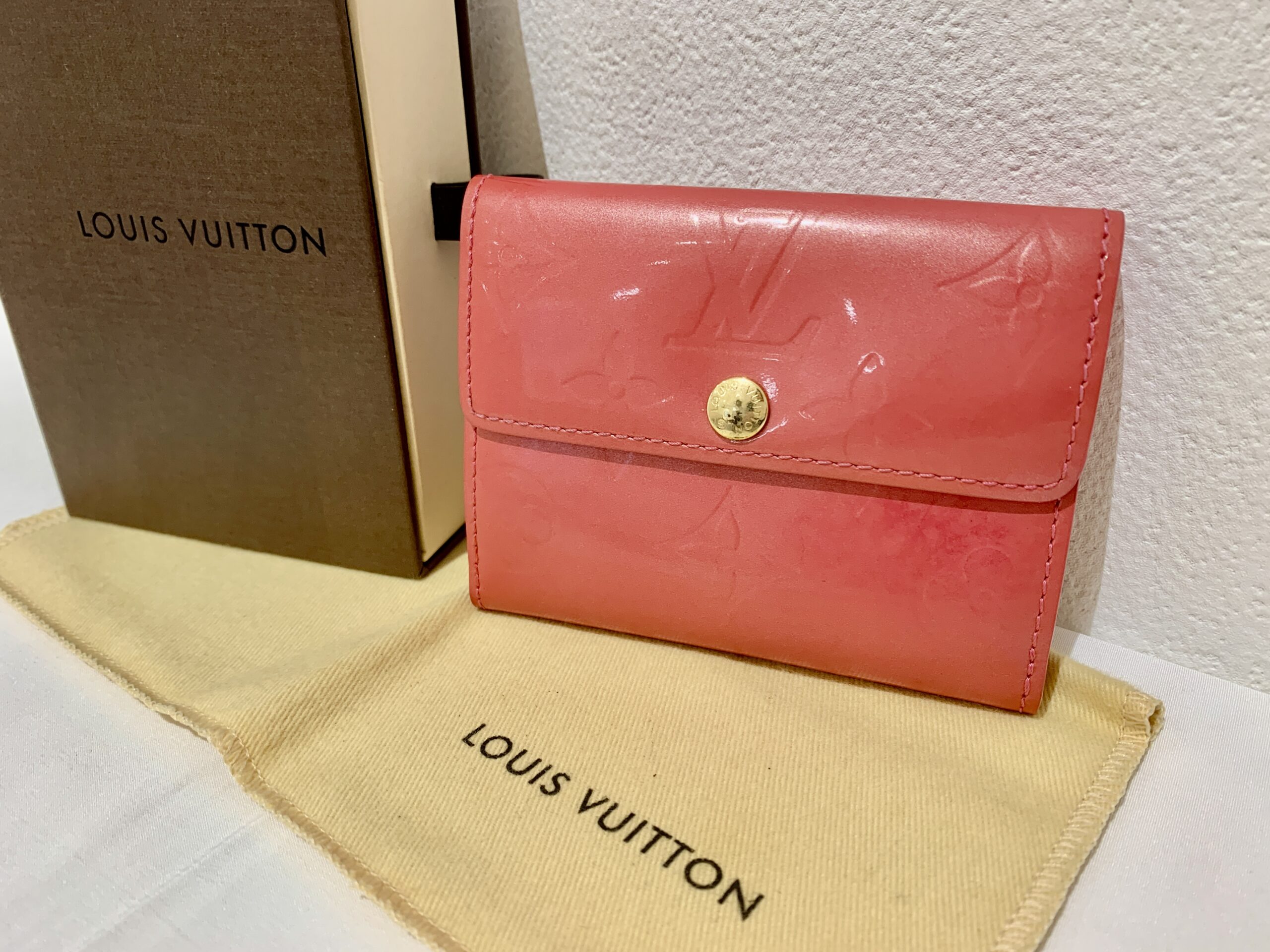 Louis Vuitton/ルイヴィトン ヴェルニ フューシャピンク ラドロー M91244