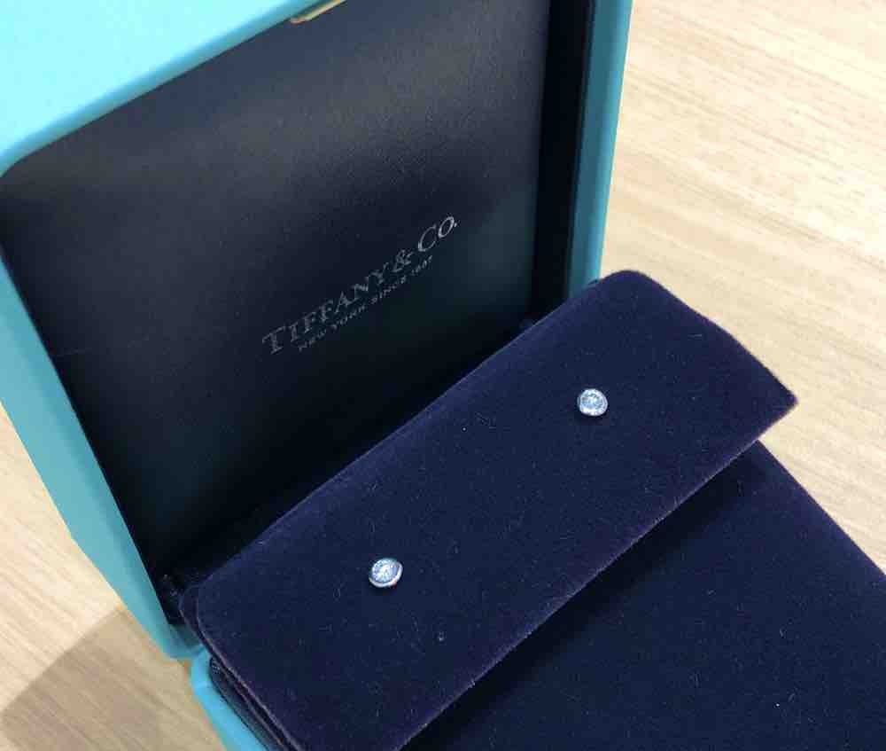 TIFFANY＆Co.バイザヤードダイヤモンドピアス