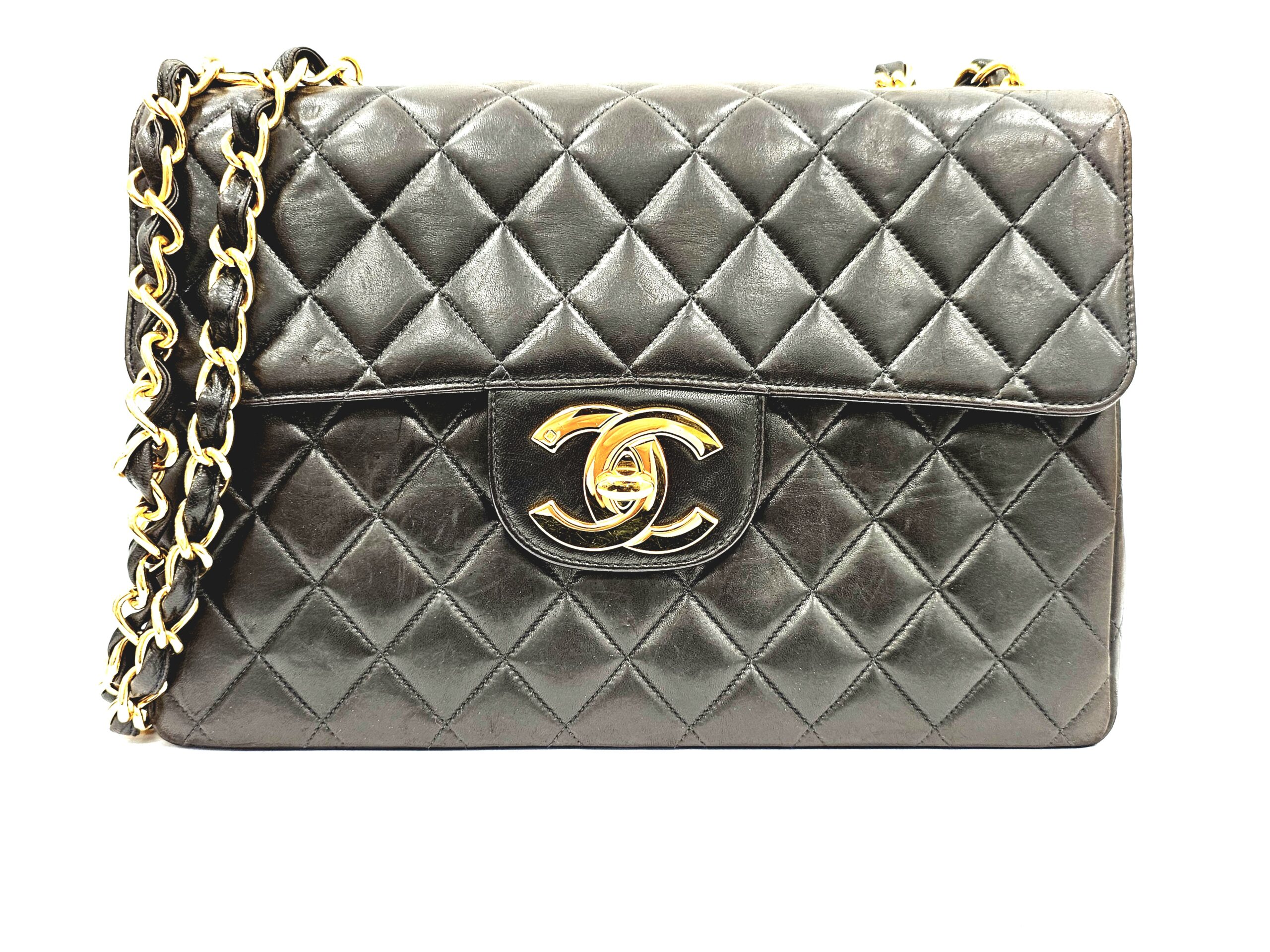 CHANEL　シャネル　デカマトラッセ　ショルダーバッグ