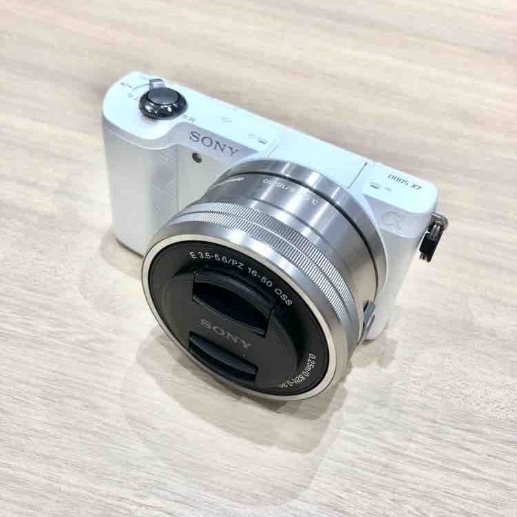 SONY　α5000　ILCE-5000L　ミラーレスカメラ