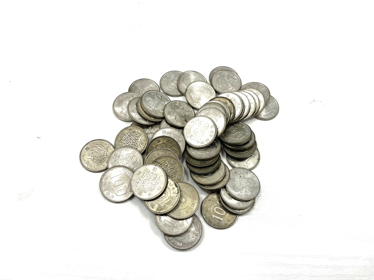 100円銀貨