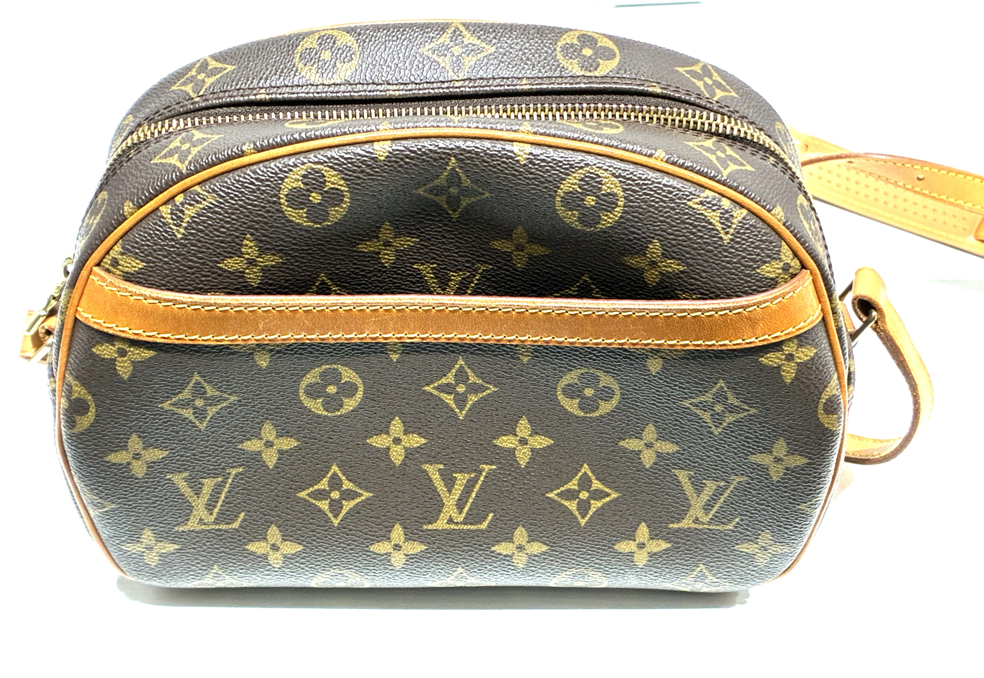 LV Louis Vuitton M51221　モノグラム　ブロワ　ショルダーバッグ　BA1020