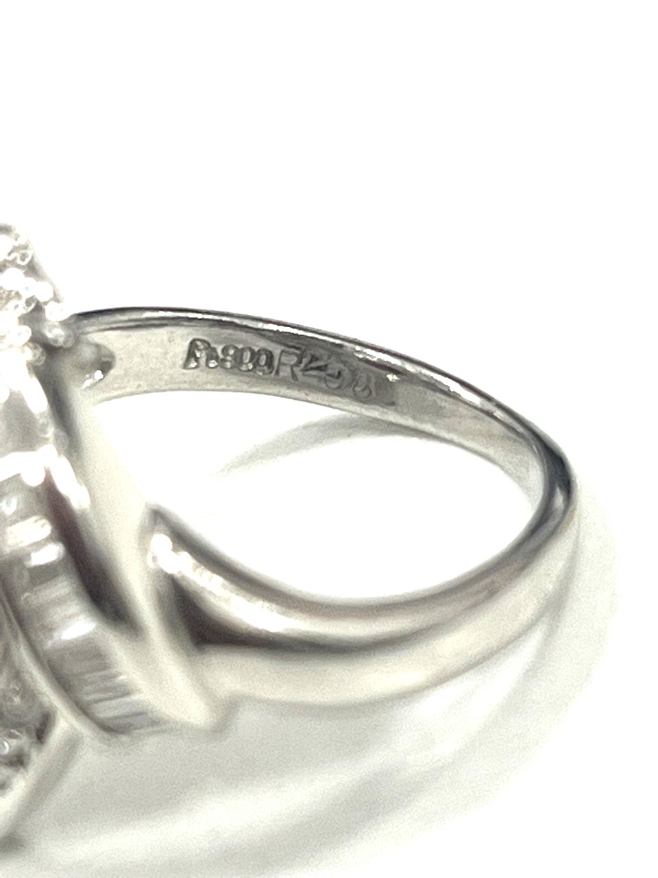 Pt900 ルビー/2.08ct プラチナリング