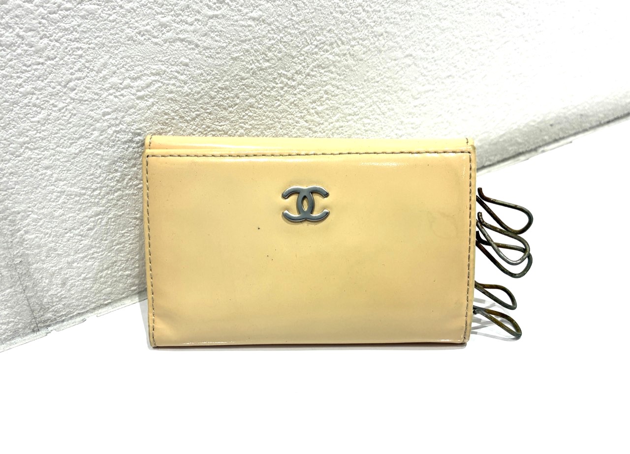 CHANEL シャネル ココマーク エナメル 6連キーケース 7524985