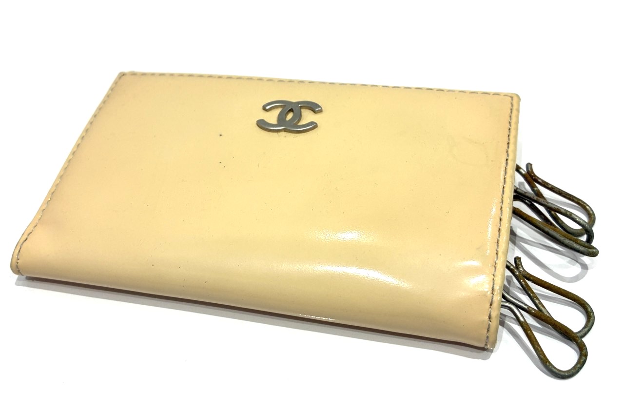 CHANEL シャネル ココマーク エナメル 6連キーケース 7524985