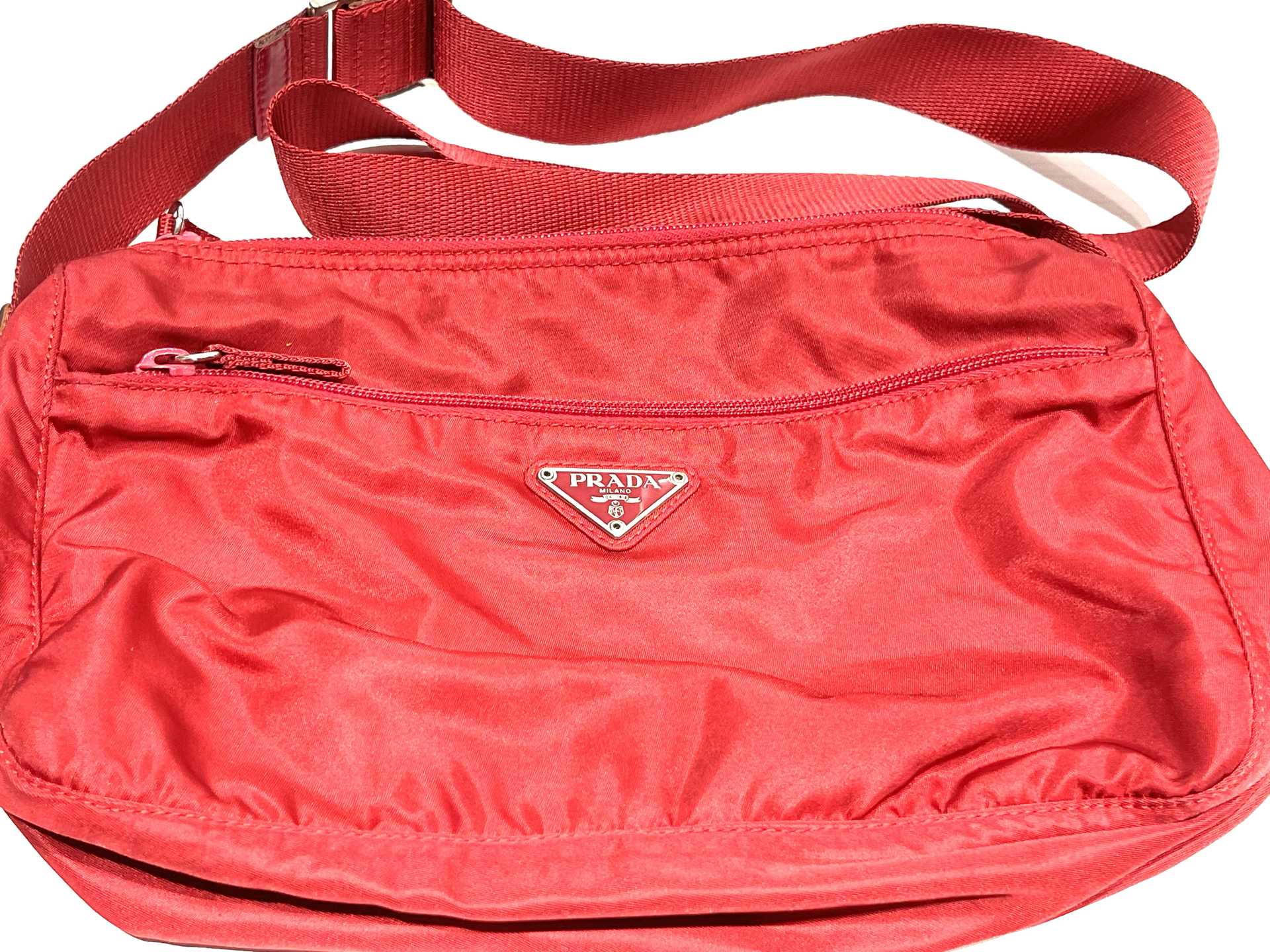 PRADA プラダ ナイロン ショルダーバッグ(レッド系)