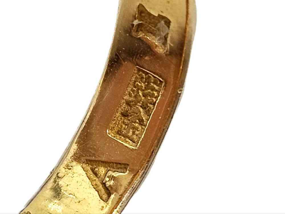 中国製リング 刻印