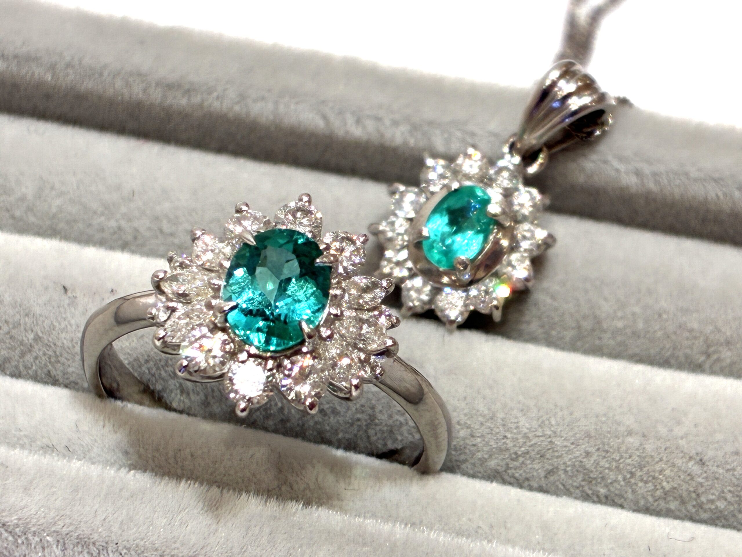 天然パライバトルマリンのリングとネックレス　いちふじパオ田原店