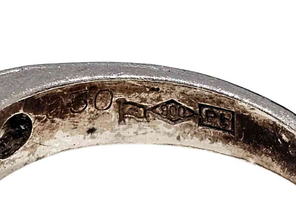 Pt900 ダイヤ付きリング 刻印