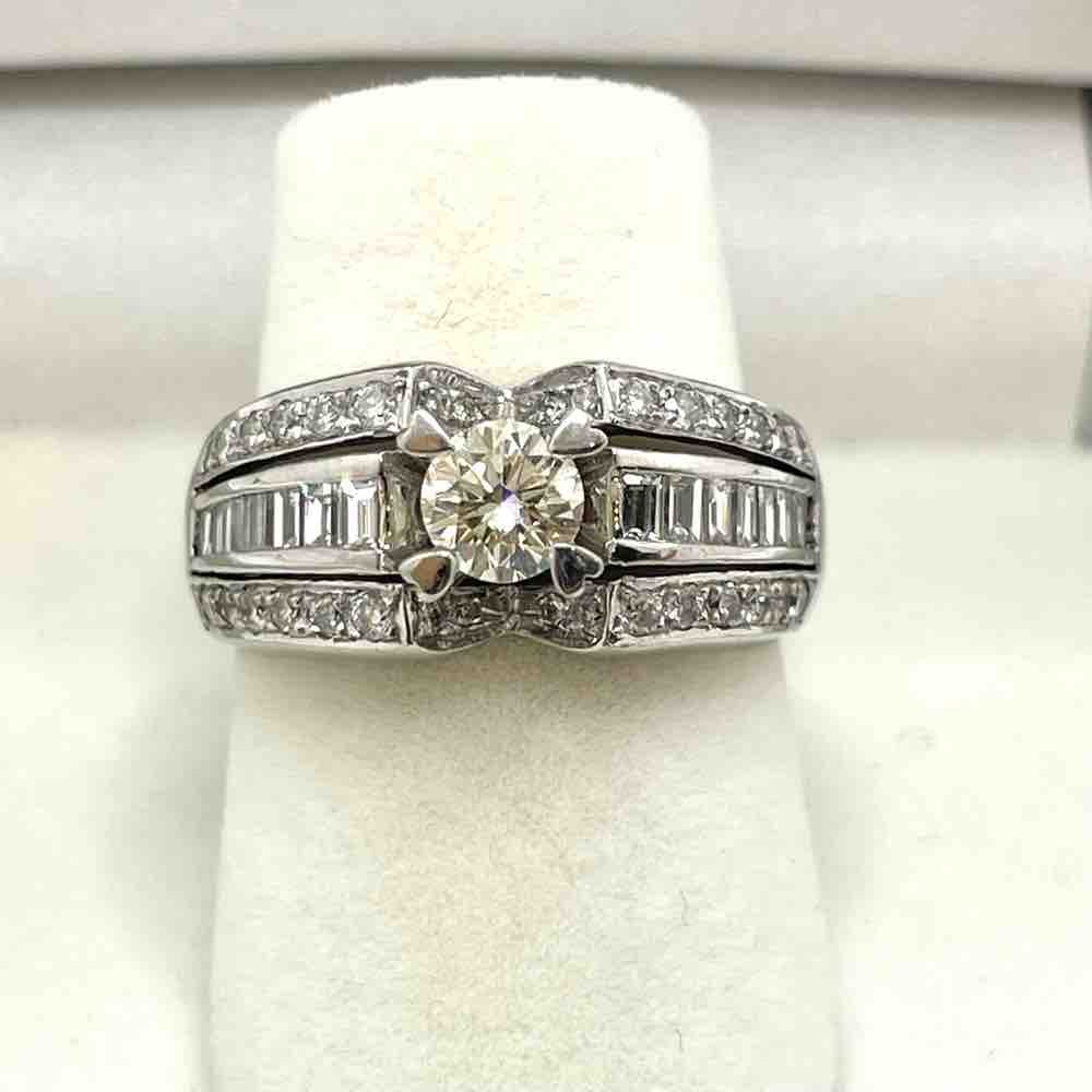 プラチナダイヤモンドリング