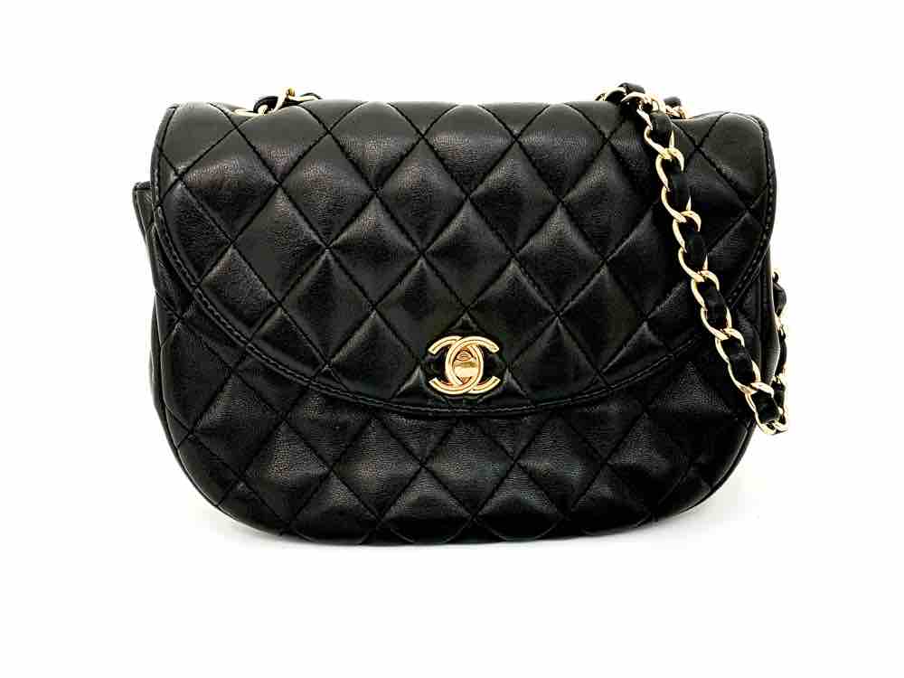 #シャネル #CHANEL #マトラッセ #ハーフムーン #ココマーク #チェーンショルダー #シャネル買取 #ブランド買取 #バッグ買取 #高価買取 #熱海 #いちふじ #マックスバリュ熱海店 #ラムスキン #オールドシャネル #ヴィンテージシャネル #断捨離 #資産価値 #買取専門店