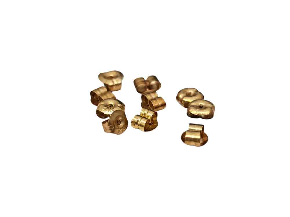 K18 ピアスのキャッチ