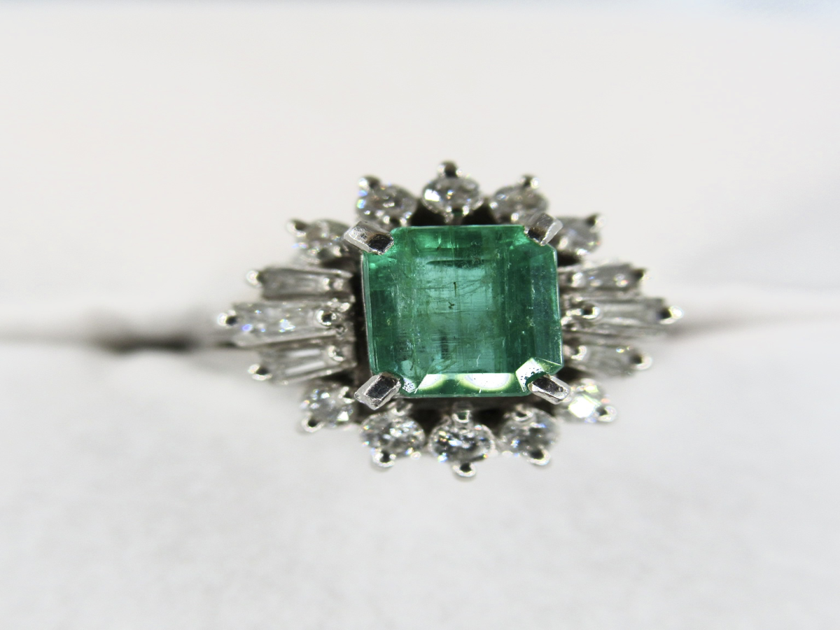 エメラルドリング