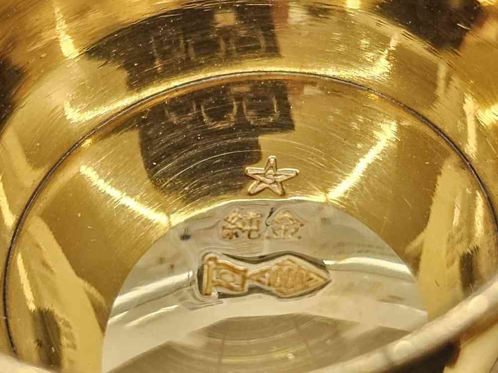 純金杯（純金製杯）