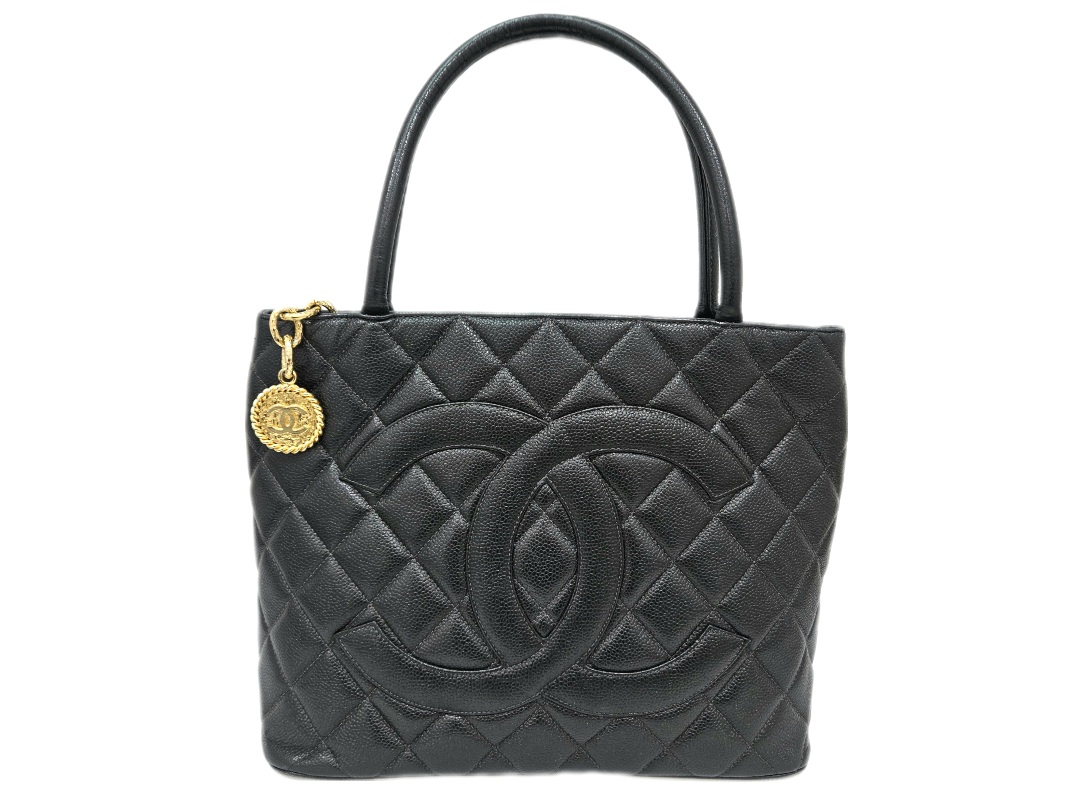 CHANEL キャビアスキントートバッグ