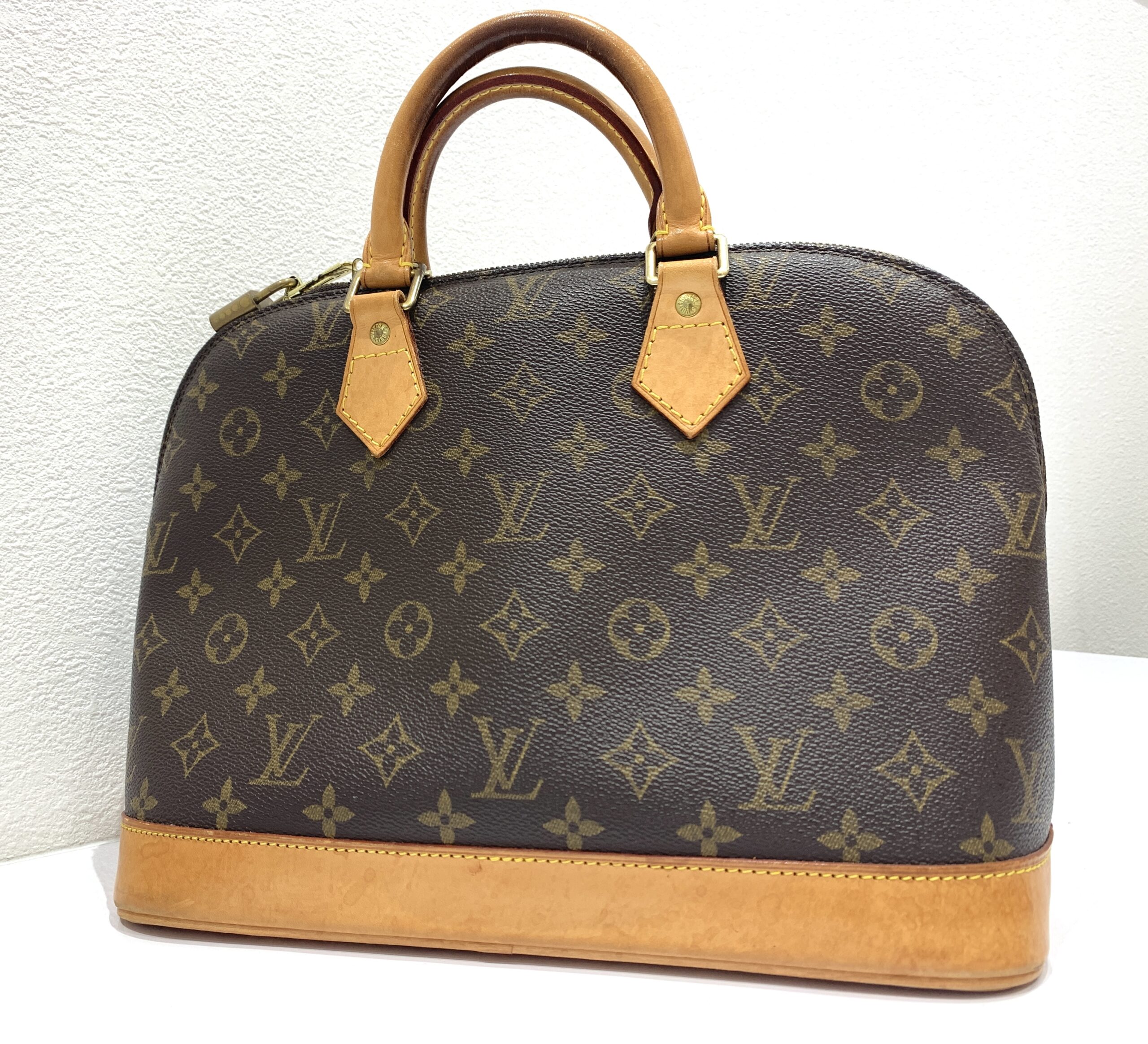 Louis Vuitton モノグラム アルマ