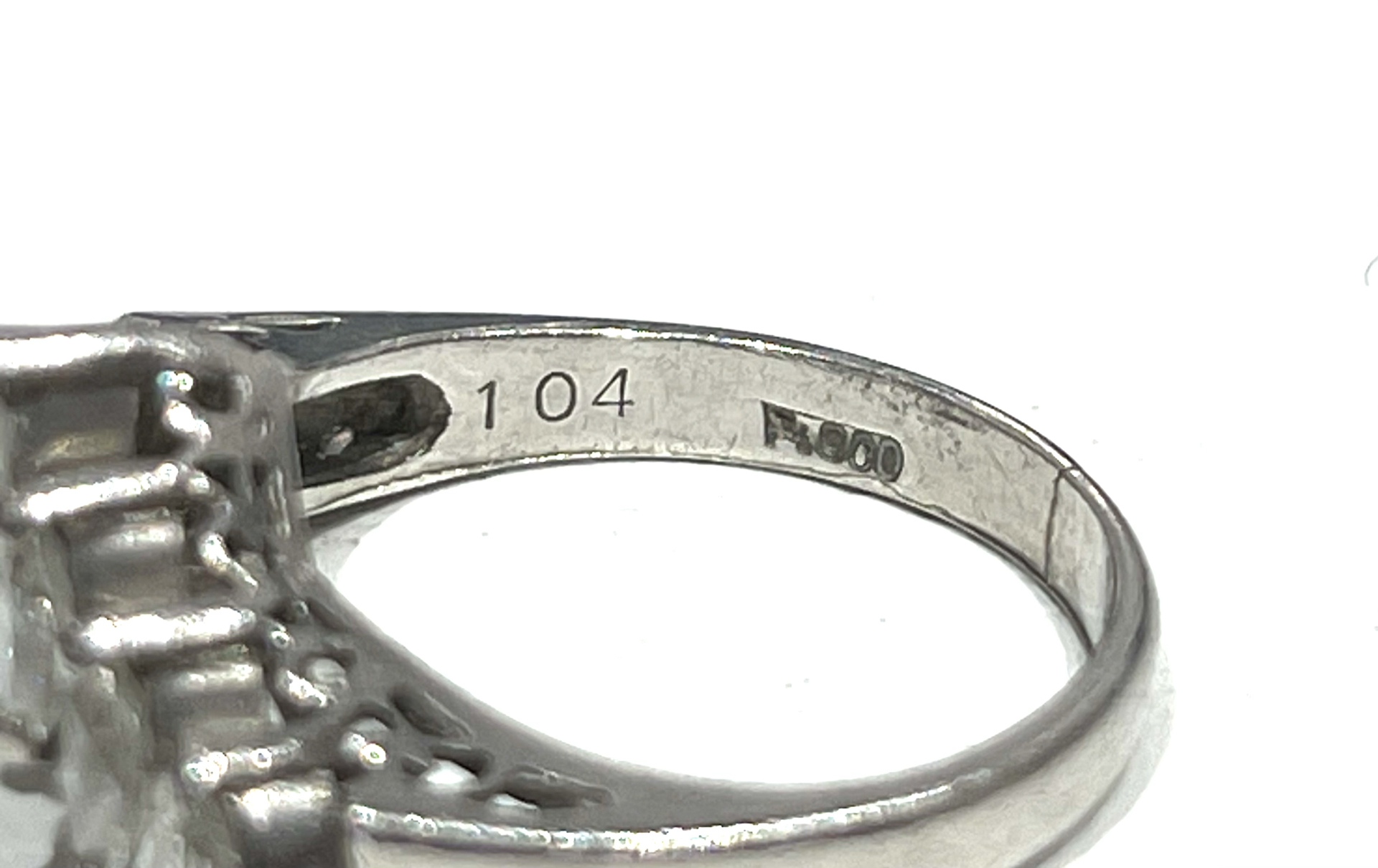 Pt900　ダイヤモンド付きリング　1.04ct