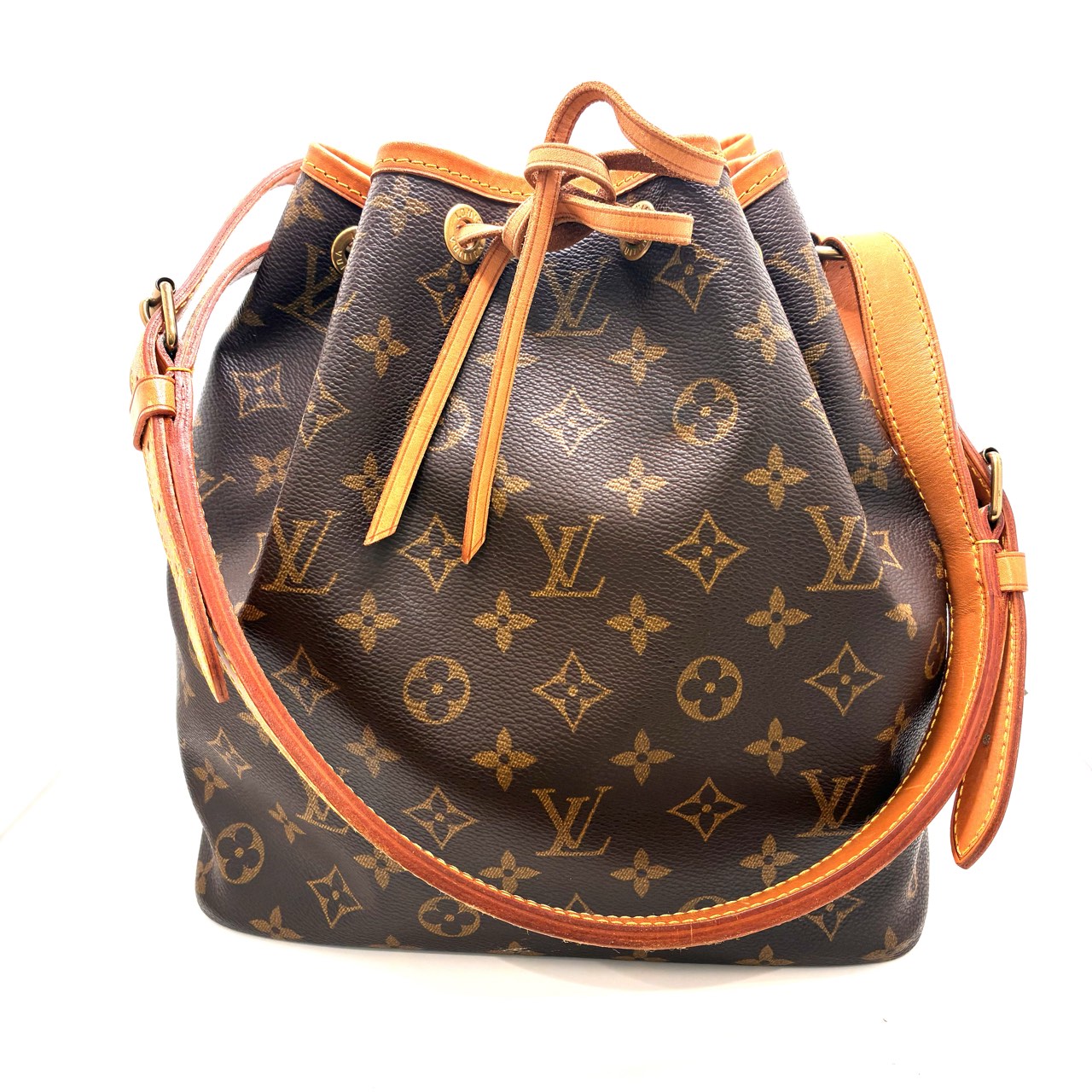 ルイヴィトン プチノエ