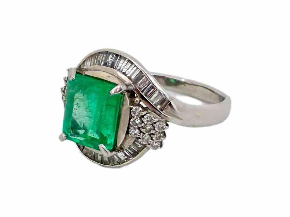 #買取専門いちふじ #マックスバリュ熱海店 #プラチナ買取 #エメラルドリング #宝石買取 #ジュエリー買取 #高価買取 #無料査定 #熱海買取