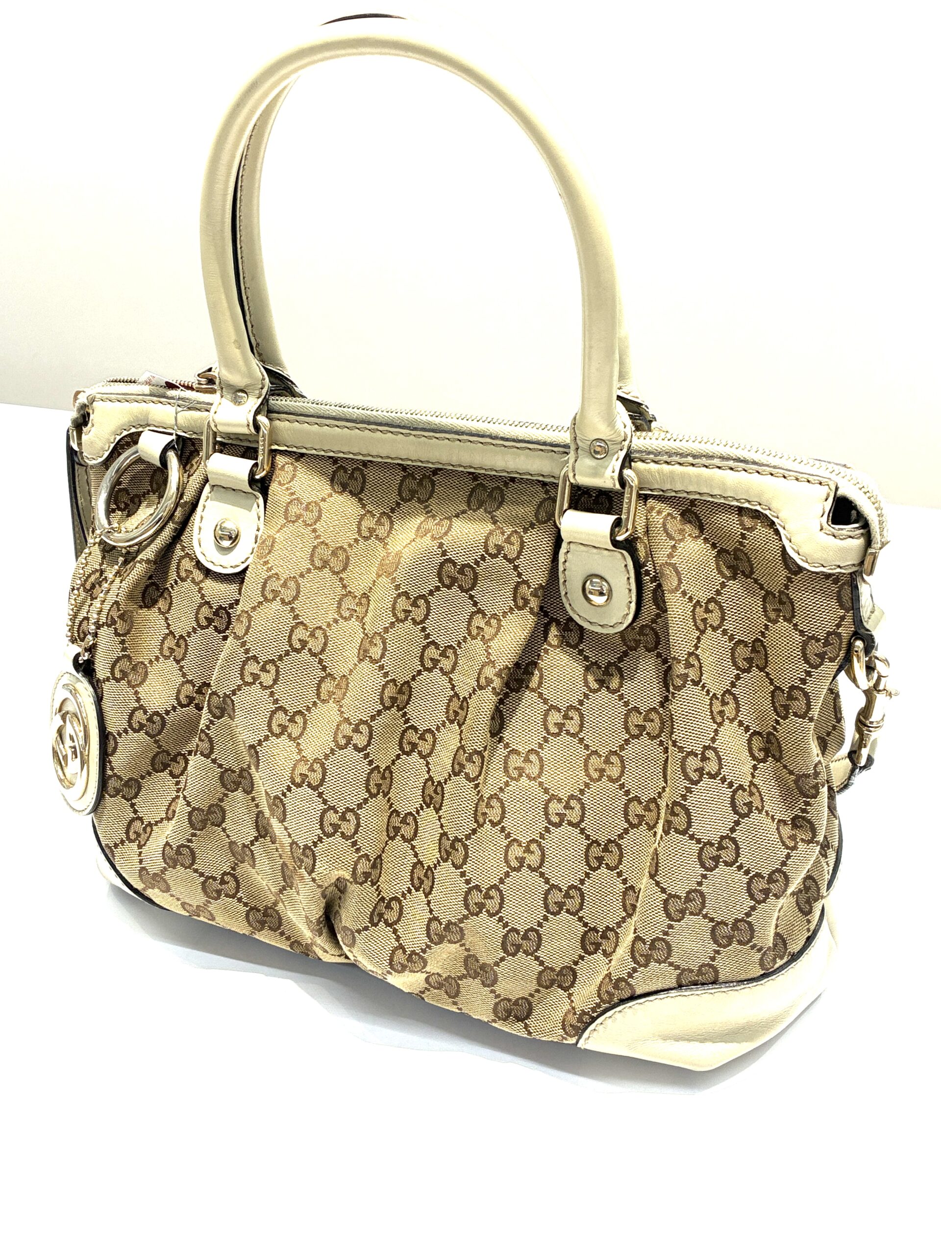 GUCCI　247902　バッグ