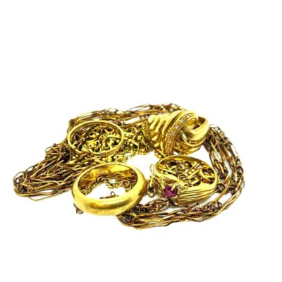 【眠れる財産を解き放つ】青春を彩った「18金の重み」を、令和の自由な資金へ変える。賢い大人の『黄金の出口戦略』【高崎・藤岡・玉村のお買取りならいちふじアピタ高崎店へ♪】