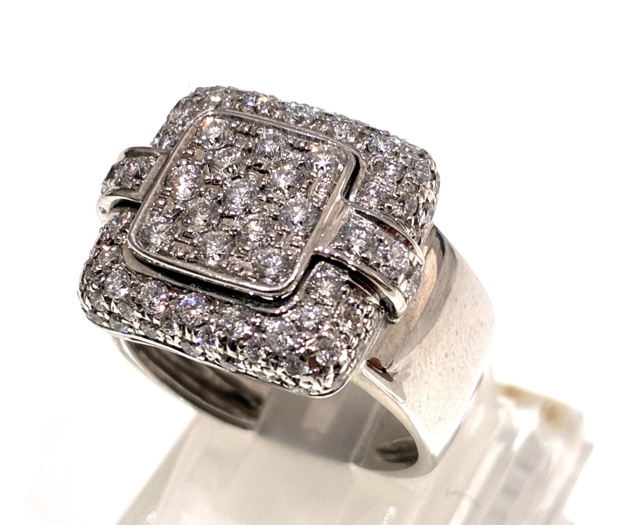 18K ダイヤリング