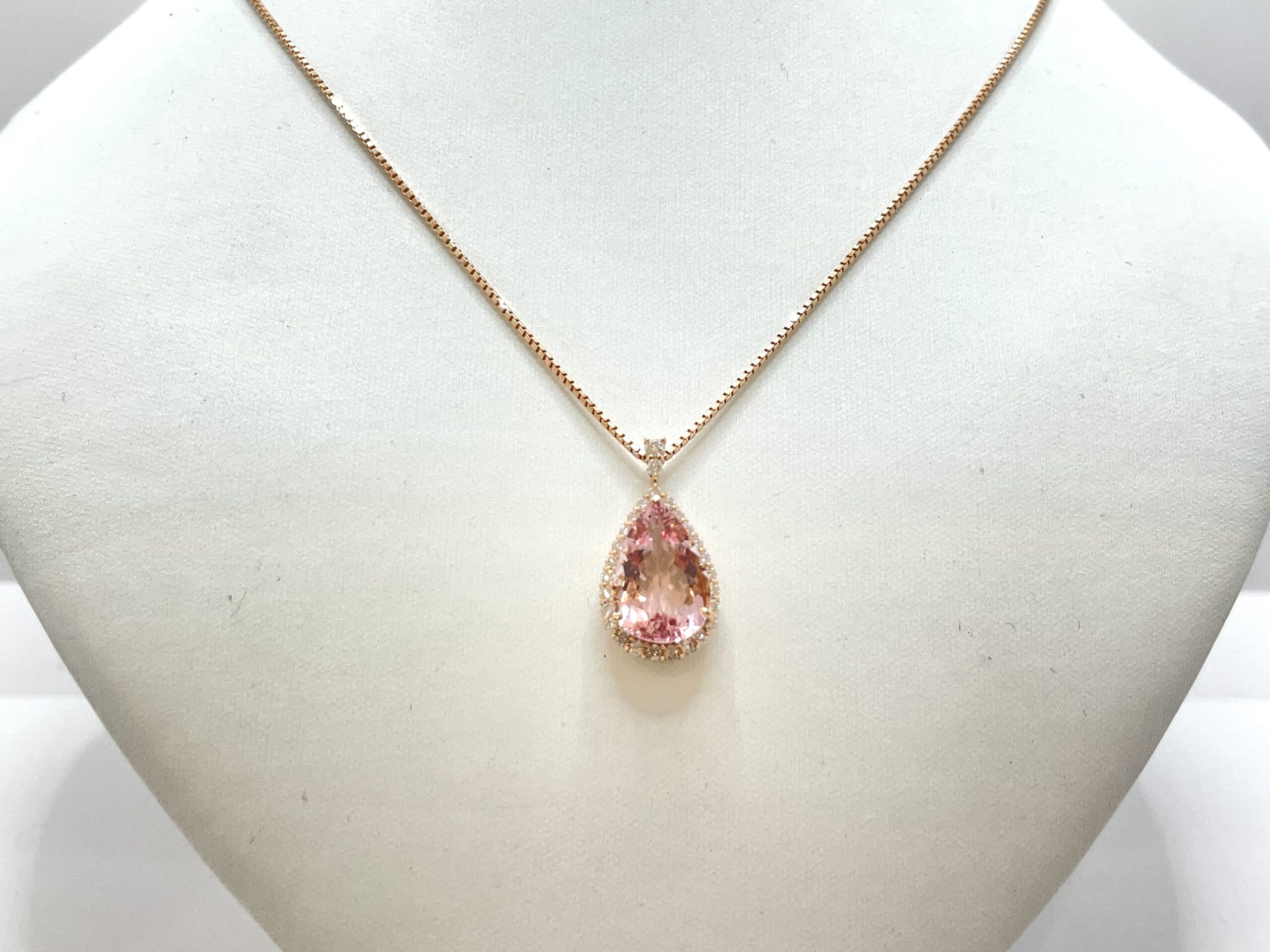 K18 モルガナイトネックレス