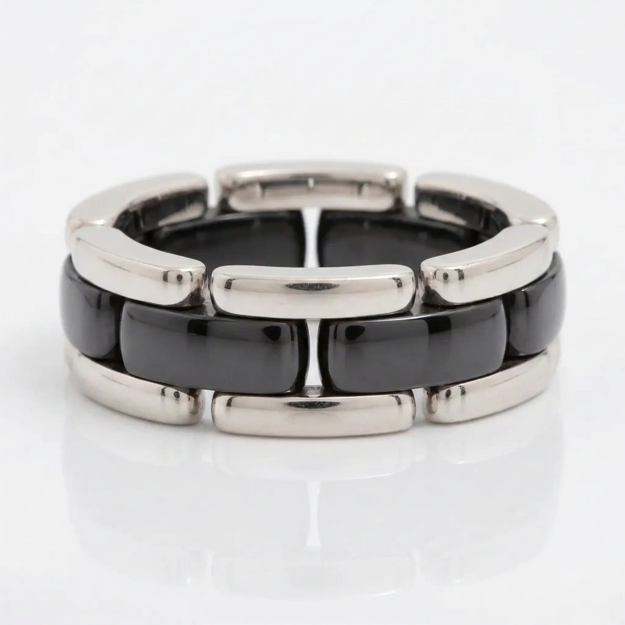 シャネルウルトラのリング