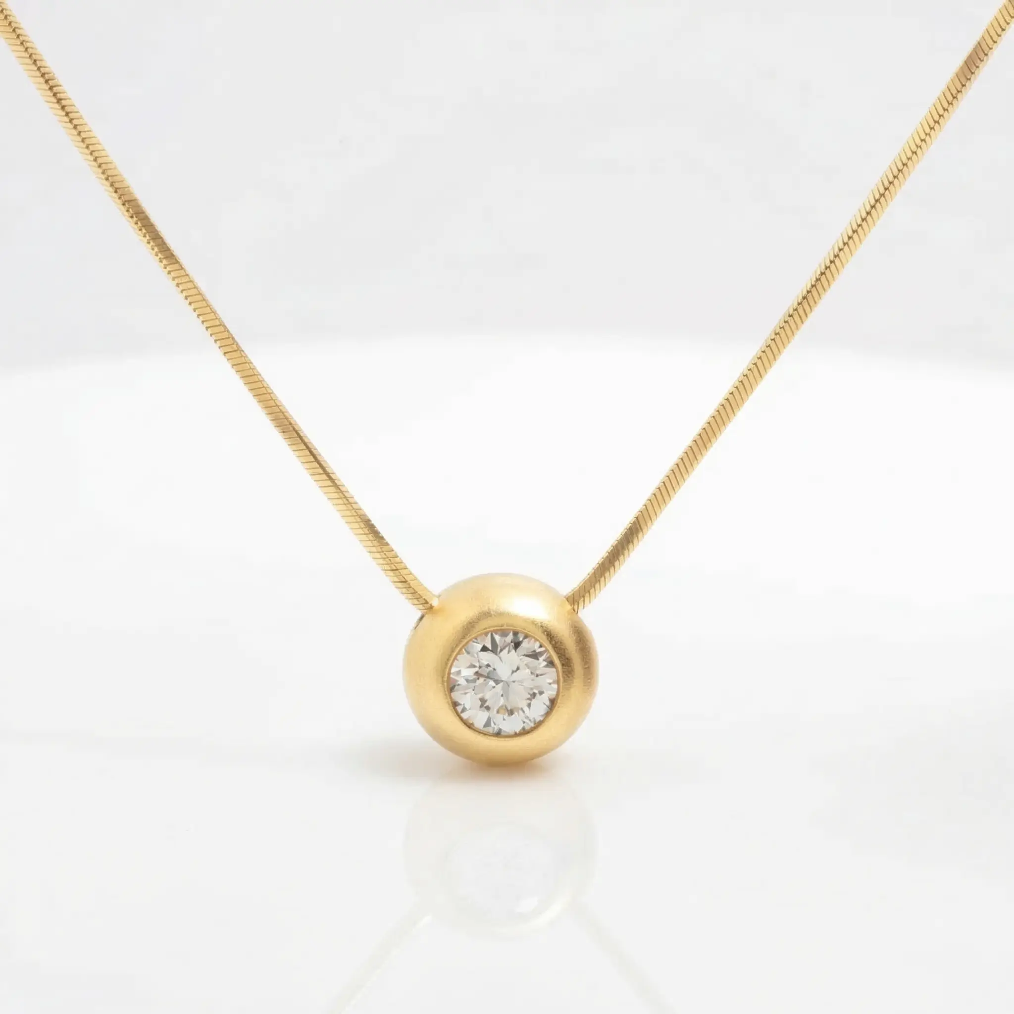 カシケイスピーシーズのブラウンダイヤモンドネックレス