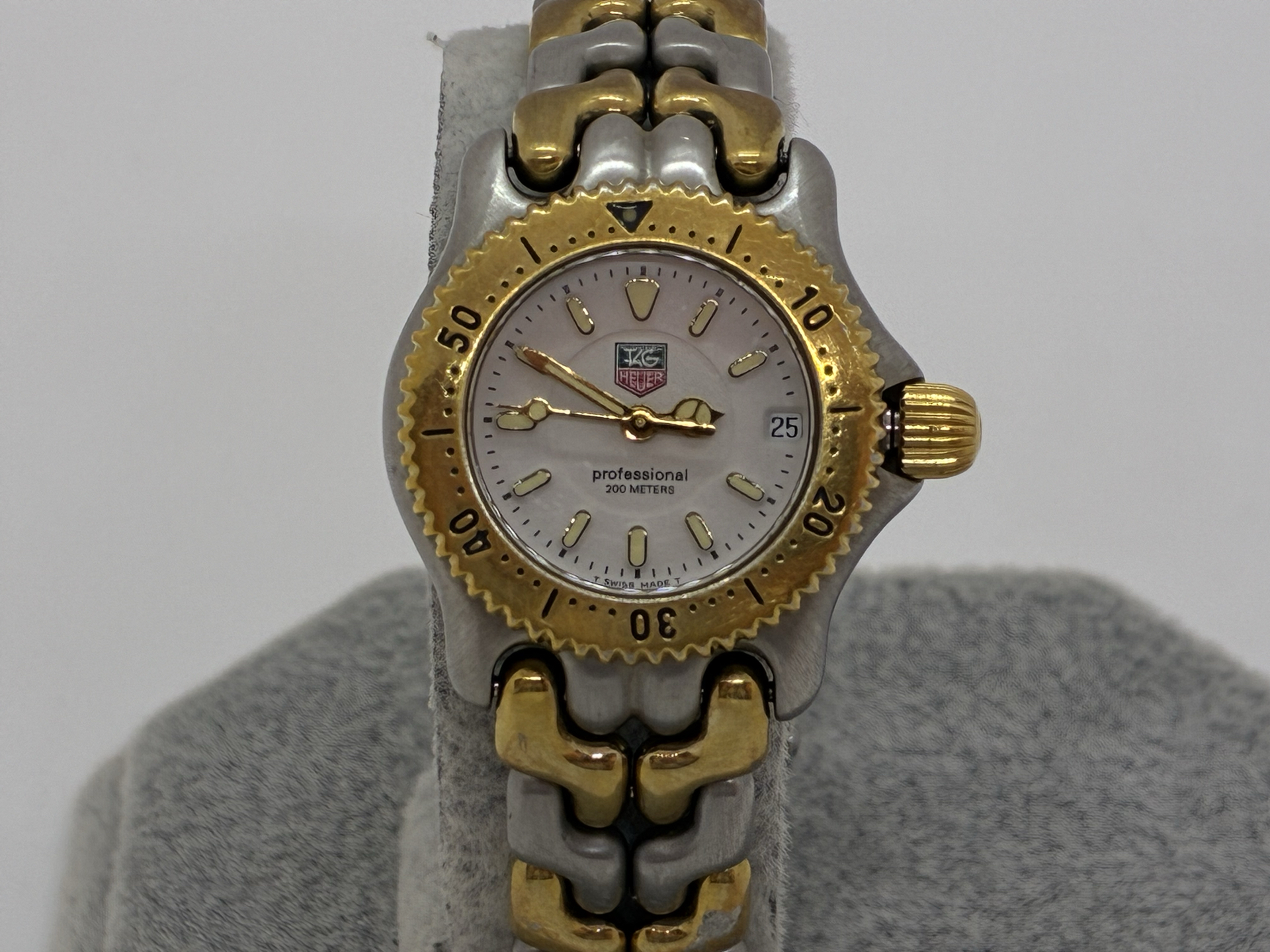 TAG Heuer プロフェッショナル 200Mをお買取り⌚ブランド腕時計の買取りはいちふじビバホーム八王子多摩美大前店にお任せください！