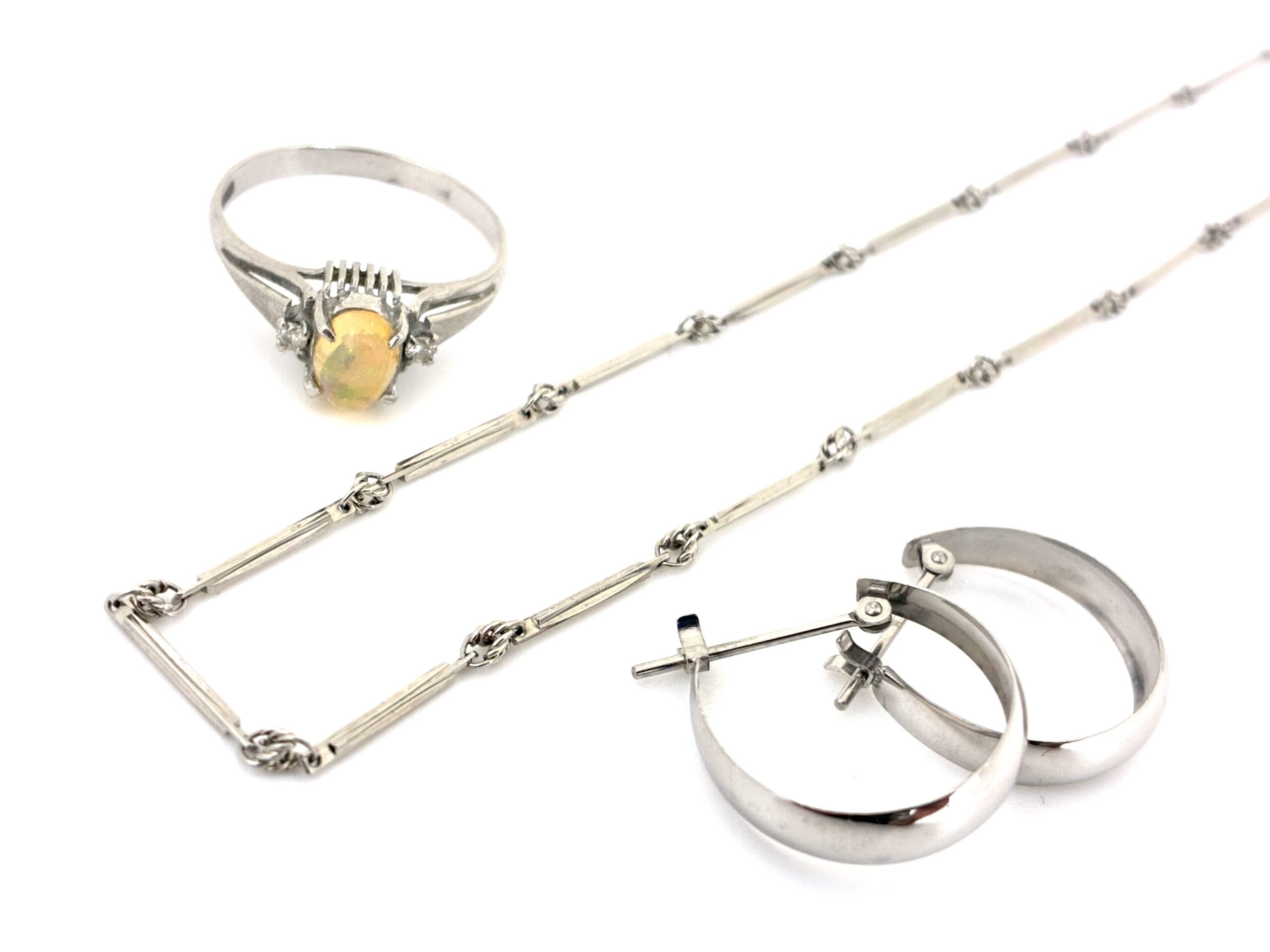 Pt900　プラチナ　アクセサリー　高価買取