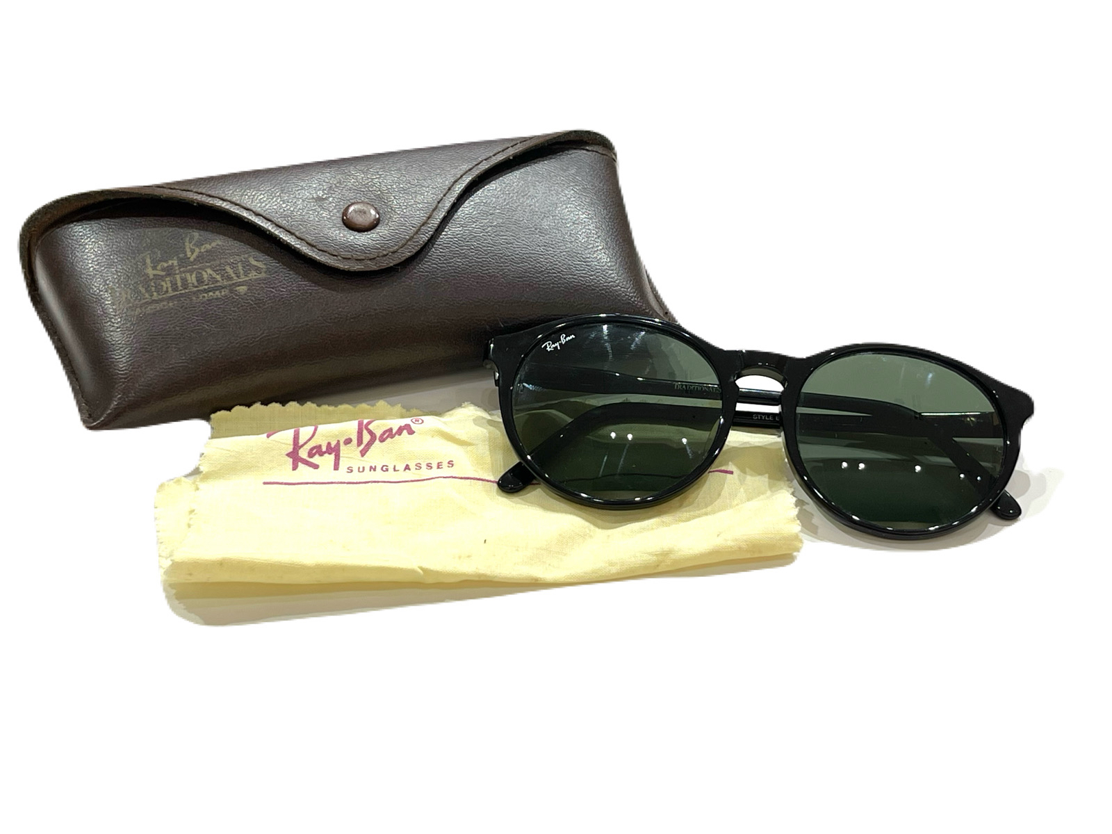 Ray Ban/レイバン　TRADITIONALS（トラディショナルズ）　サングラス　黒縁