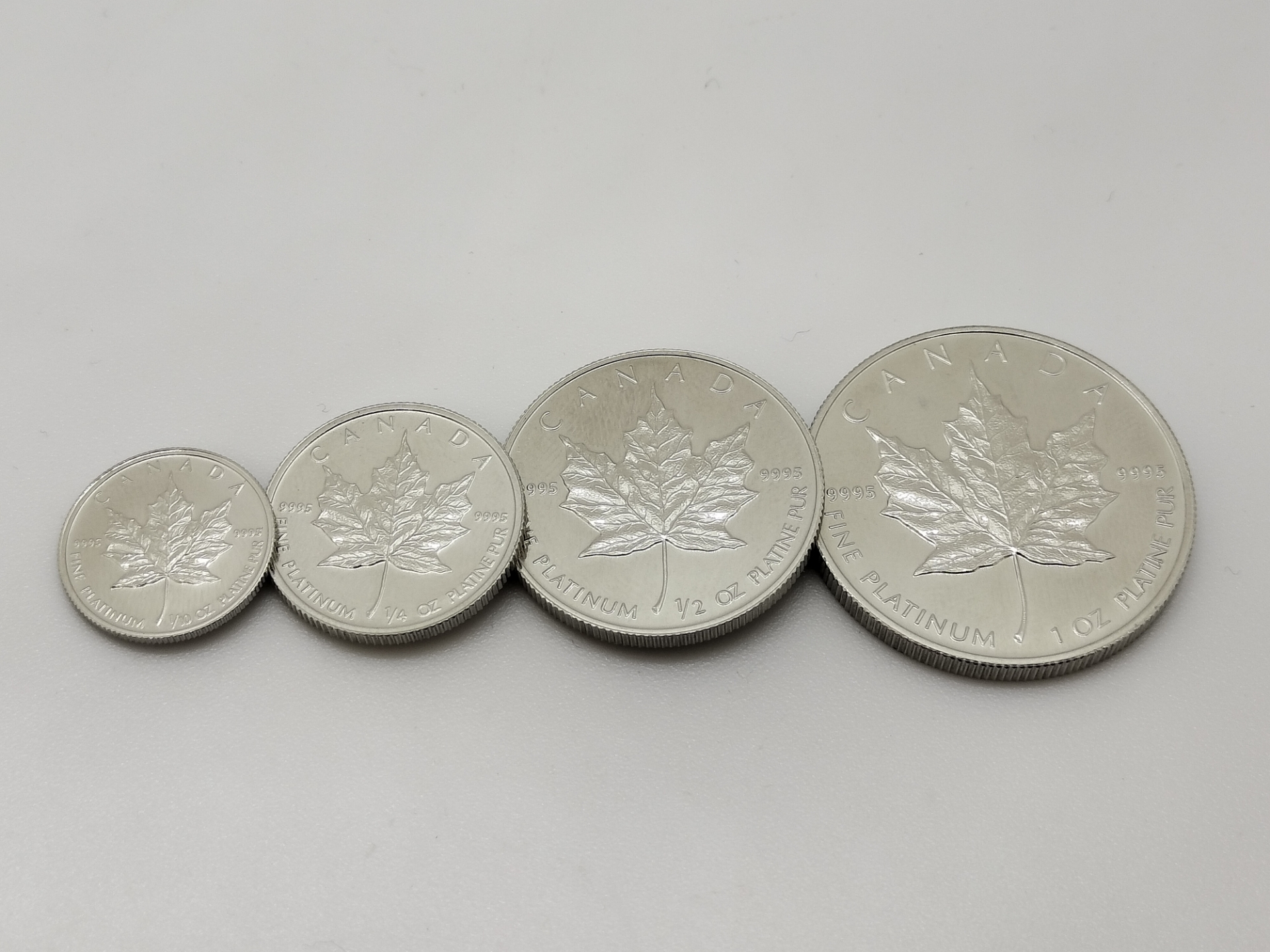 メイプルリーフ プラチナコイン(1oz.1／10oz.1／4oz.1／2oz)