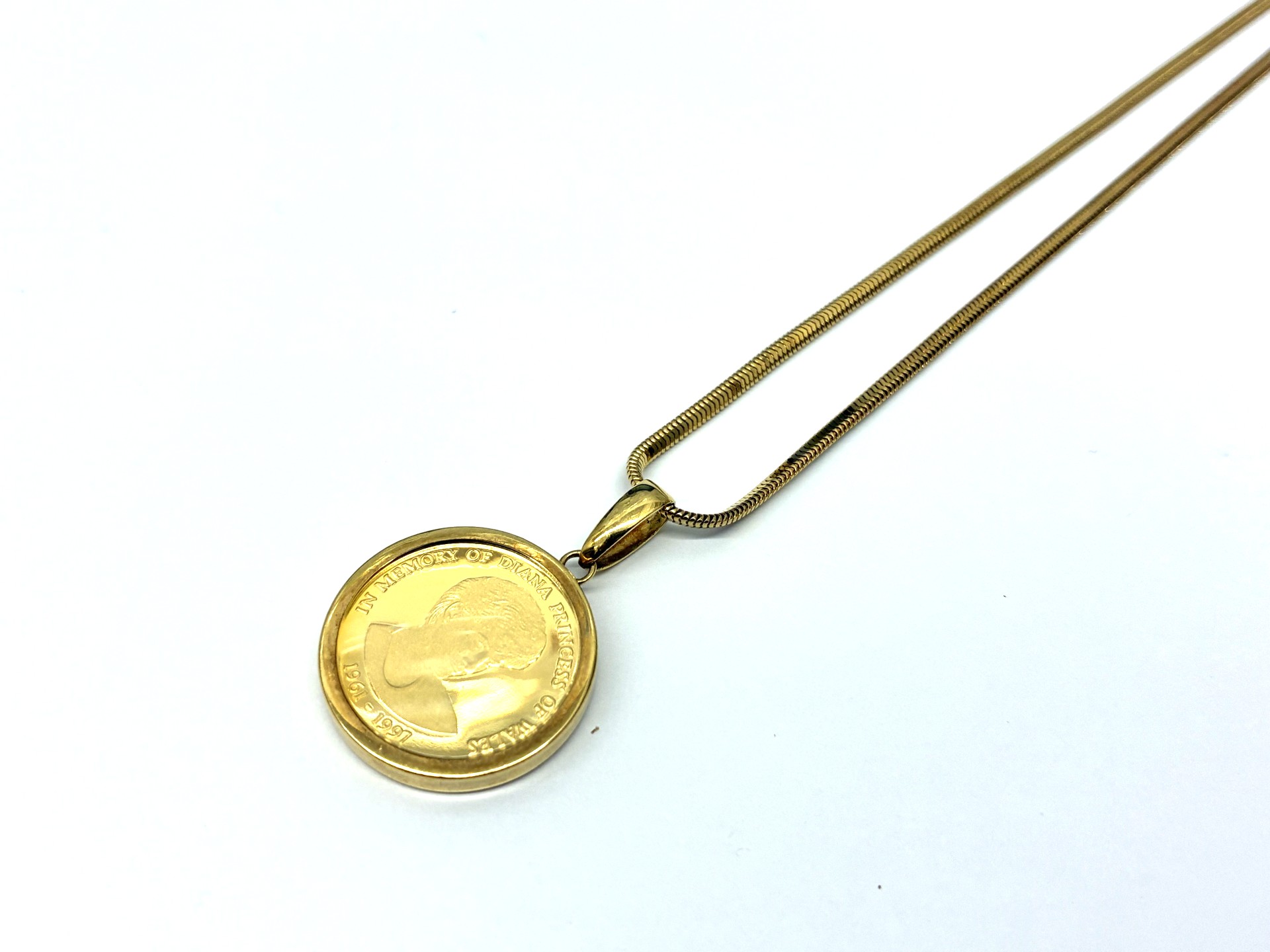 ダイアナ妃追悼記念コイン付ネックレスをお買取りしました✨【買取専門いちふじピアゴ上和田店】