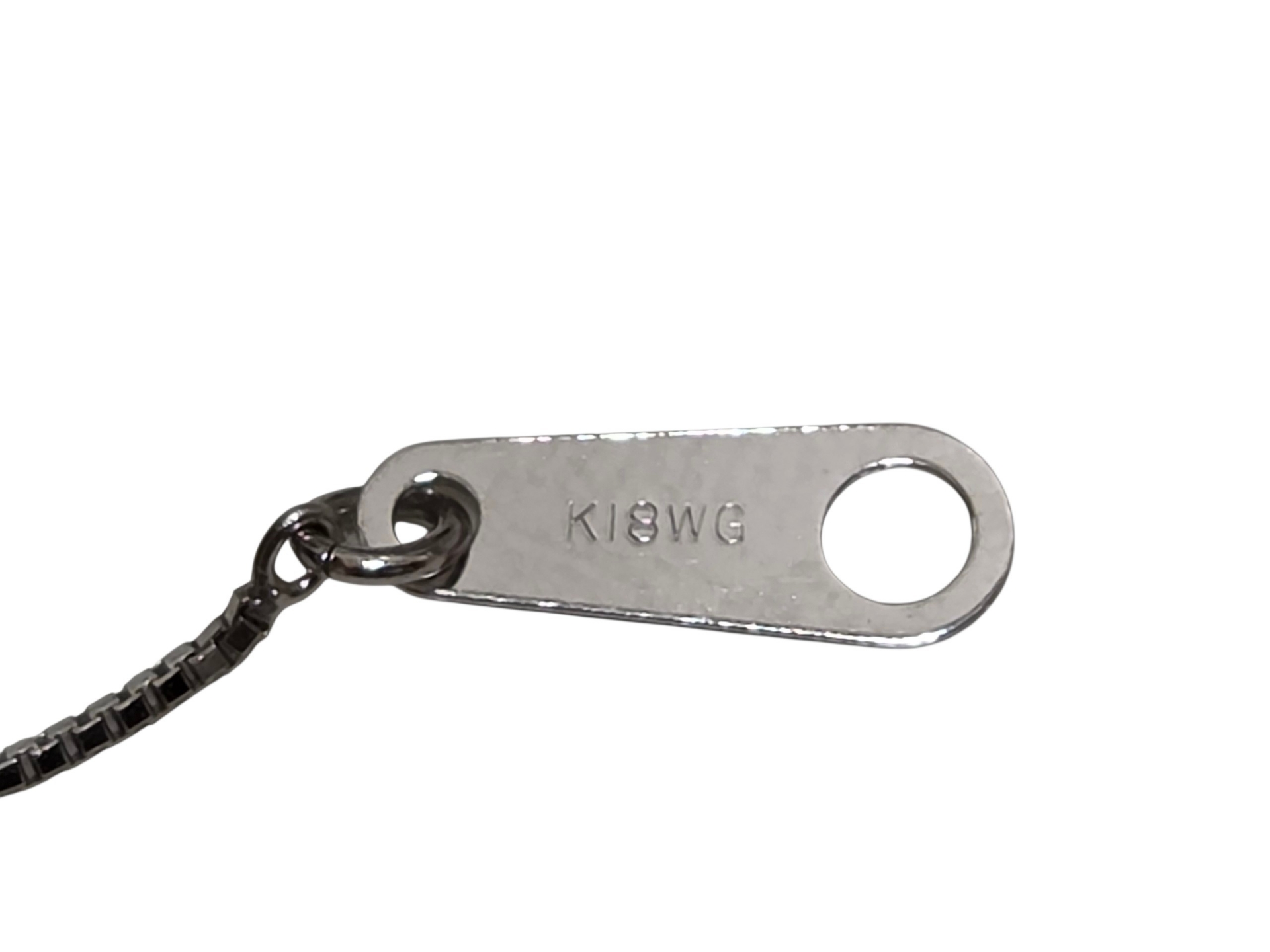 K18WG 千切れたネックレス 刻印