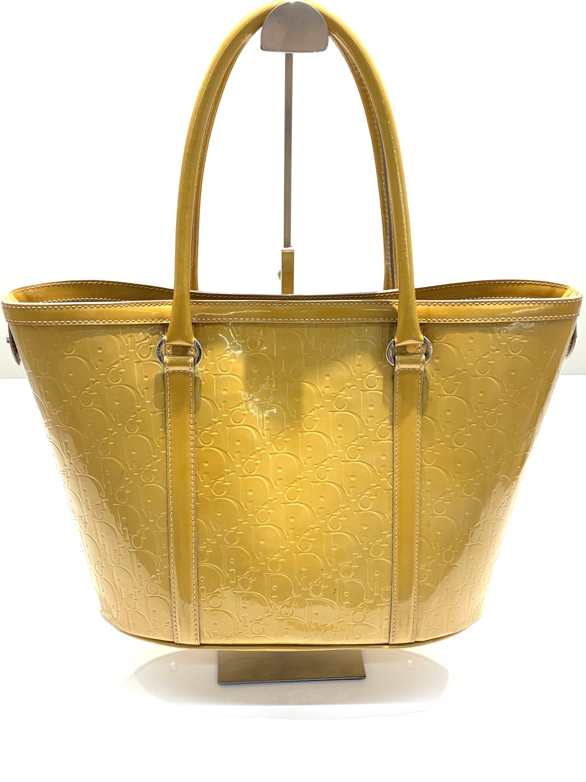 【Diorの名作】トロッター柄トートバックを高価買取！エナメル素材の査定ポイントとは！【瑞穂町・武蔵村山市・東大和市・青梅市・所沢市・入間市の お買取りなら、いちふじジョイフル本田瑞穂店へ】